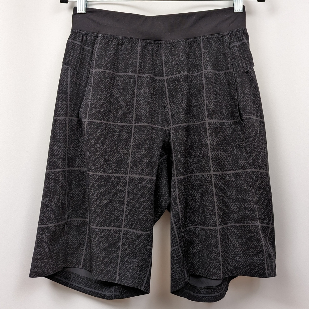 Lululemon Training Shorts Linerless Sweat Wicking T.H.E. Short Gray Plaid Small